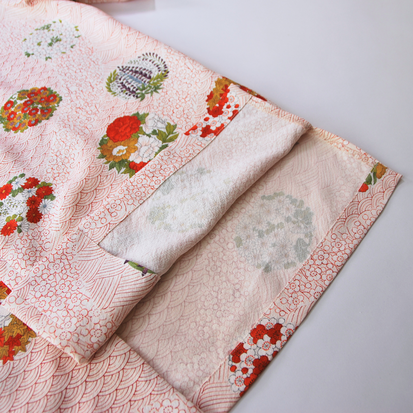 Vintage Kimono Shirt- White/Red