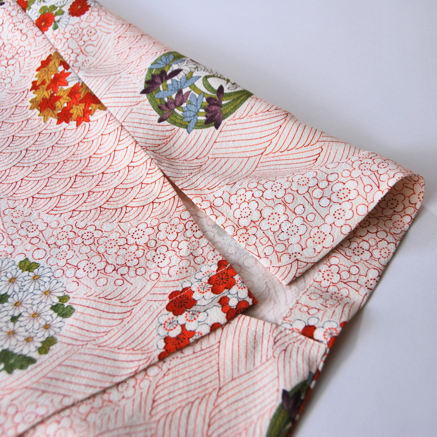 Vintage Kimono Shirt- White/Red