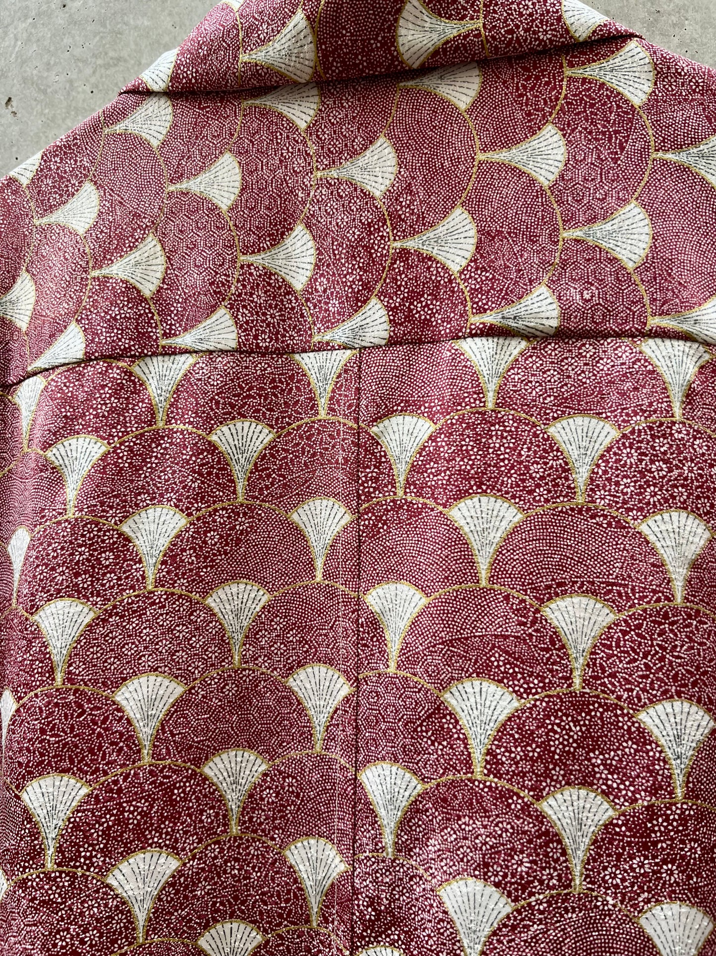 Vintage Kimono - Fan pattern red shirt