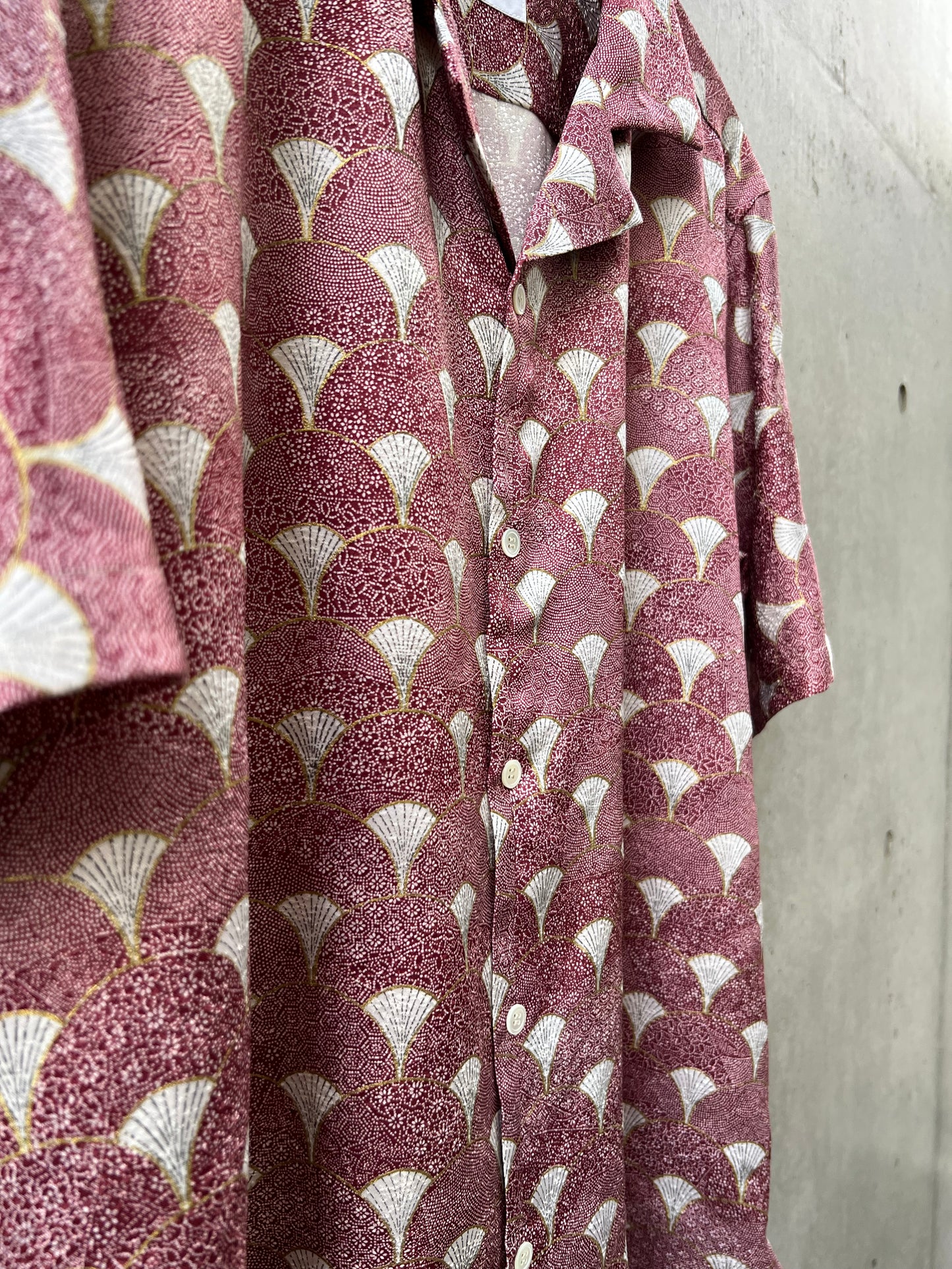 Vintage Kimono - Fan pattern red shirt