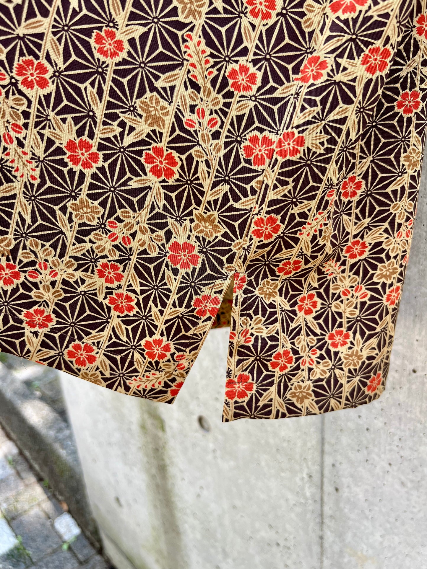 Vintage Kimono - Multi flowers (Pink flower, Bush clover, Balloon flower, Hemp leaf) - Brown