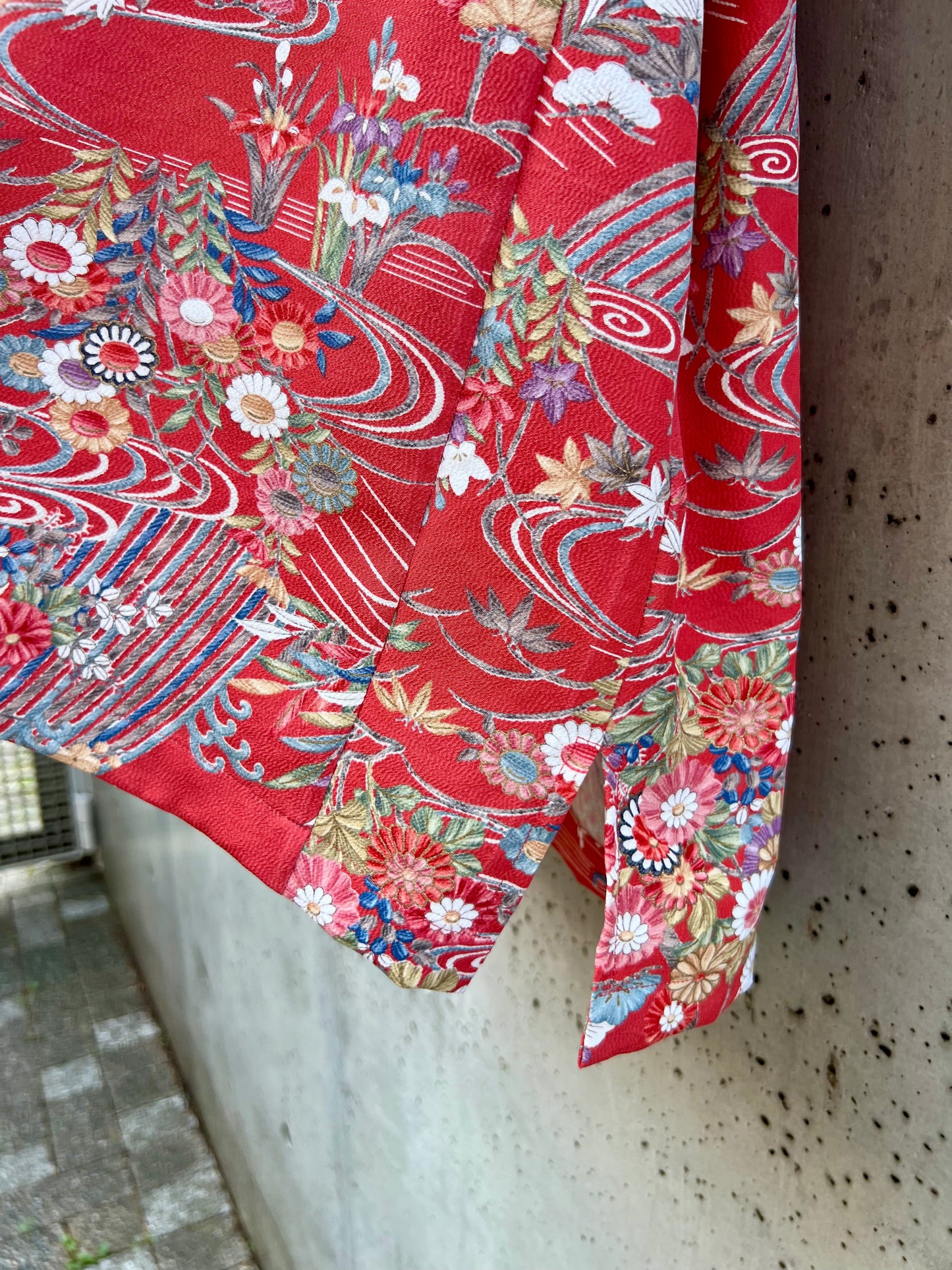 Vintage Kimono - Flower - Scarlet
